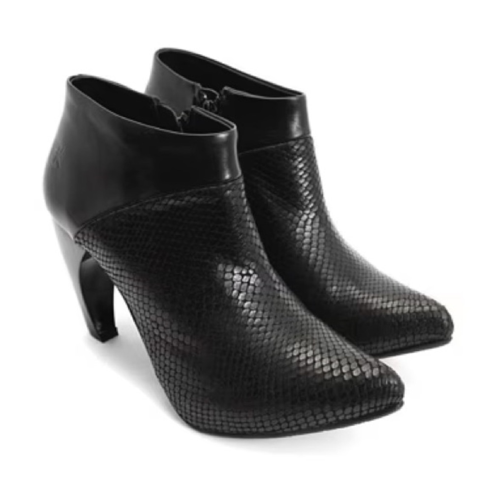 John Fluevog Gardens of Enjoyment Pizzazz size 7